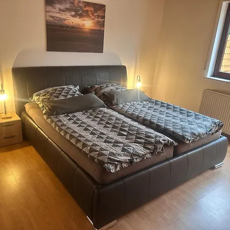 Elly In Ersen Liebenau (Hessen)